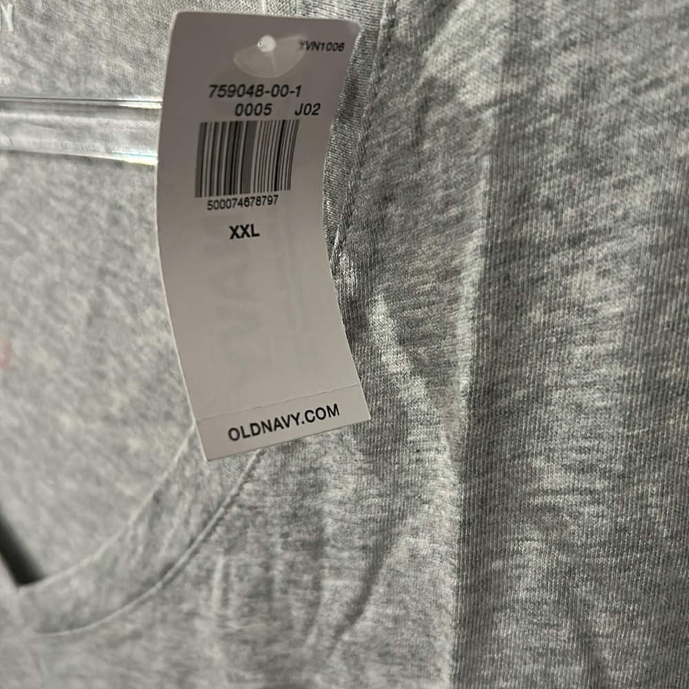 Old Navy Gray v-neck Tee with Red rose bud Details - Picture 4 of 5